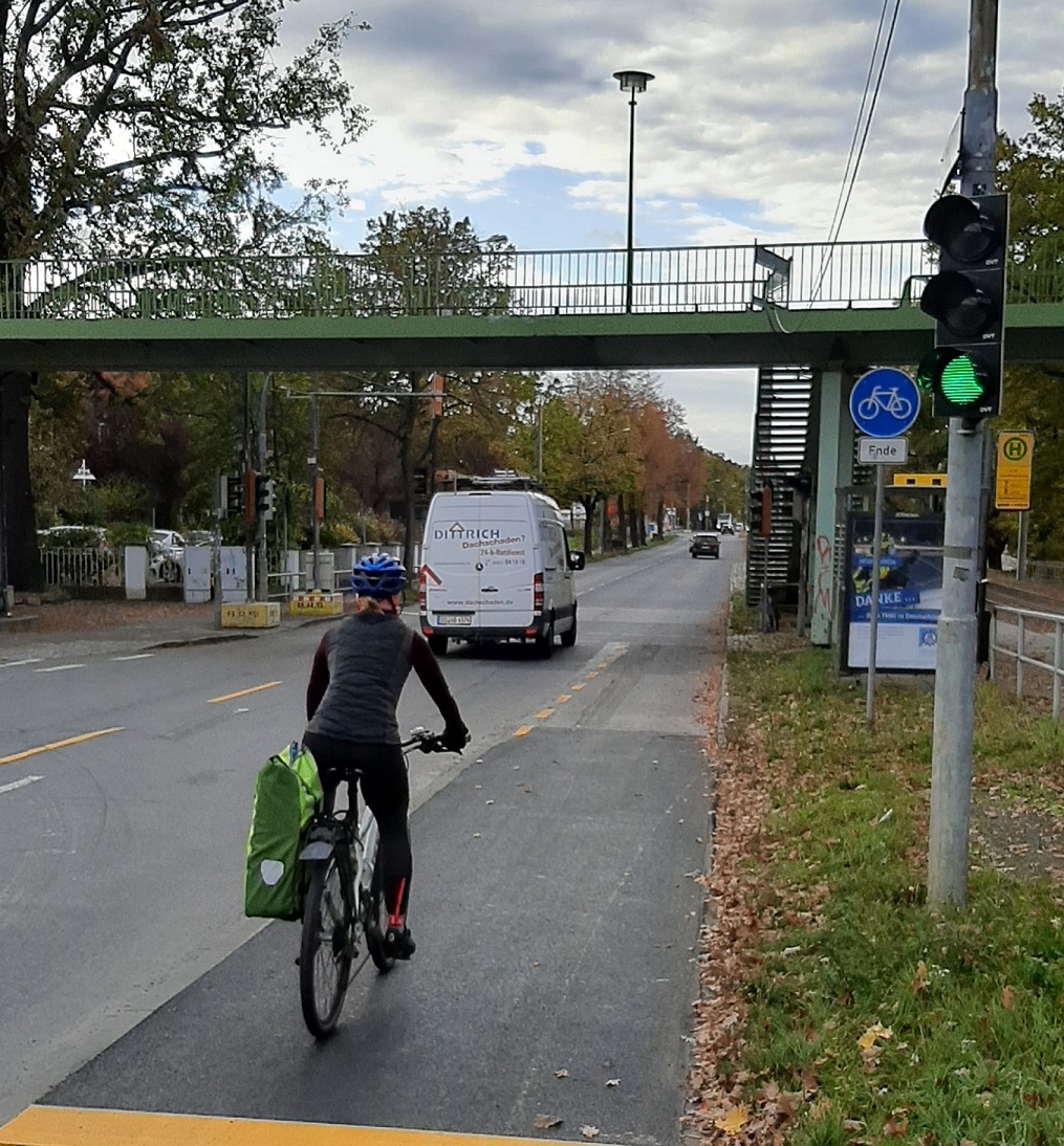 20201104 Köni Nord S Bhf Industriegelände 2 nachher Foto ADFC DD Edwin Seifert klein