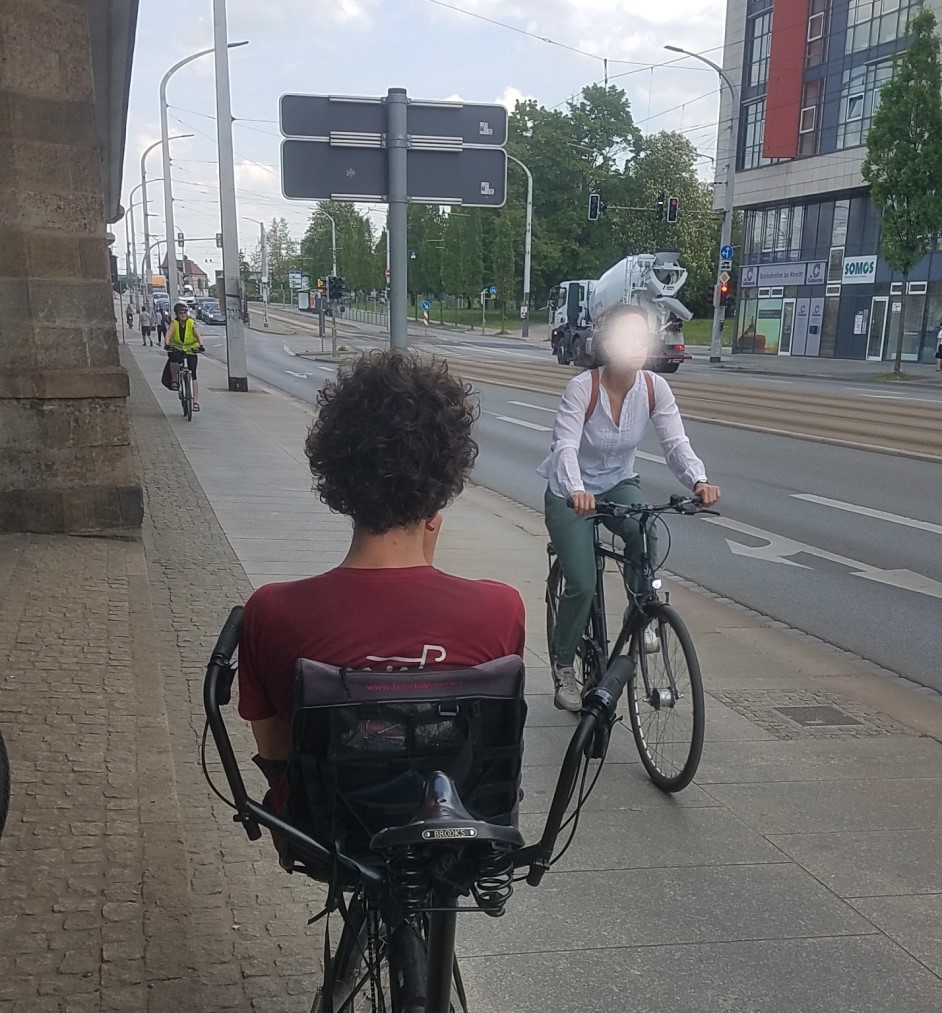 2022 05 10 ADFC Zaehlung Koenneritzstr Datenschutz klein Foto ADFC DD