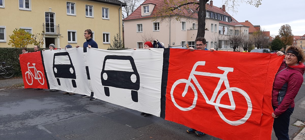 20221117 Banneraktion Gostritzer Str ADFC DD ES Klein