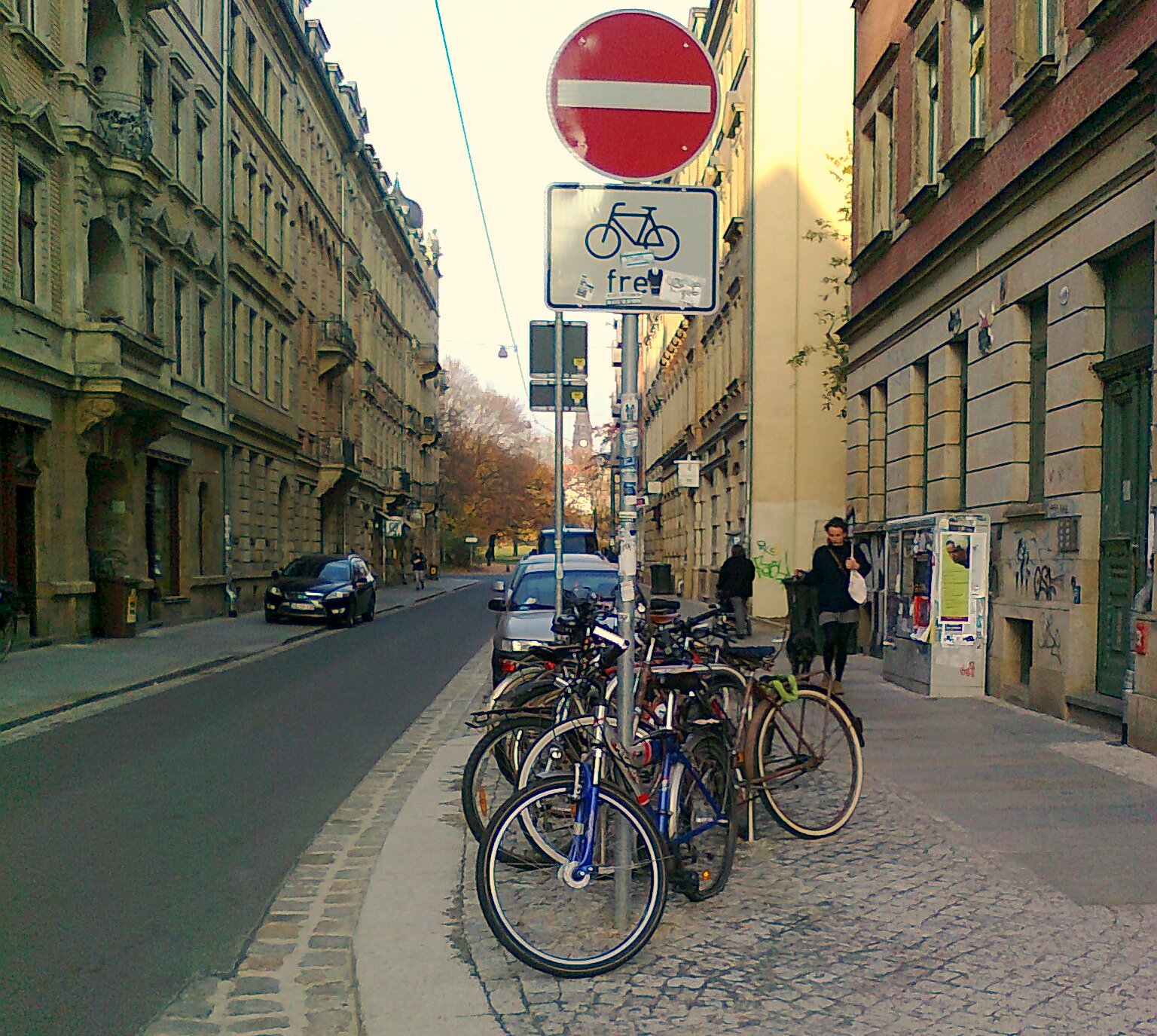 Alaunstraße Fahrradbügel (c) ADFC