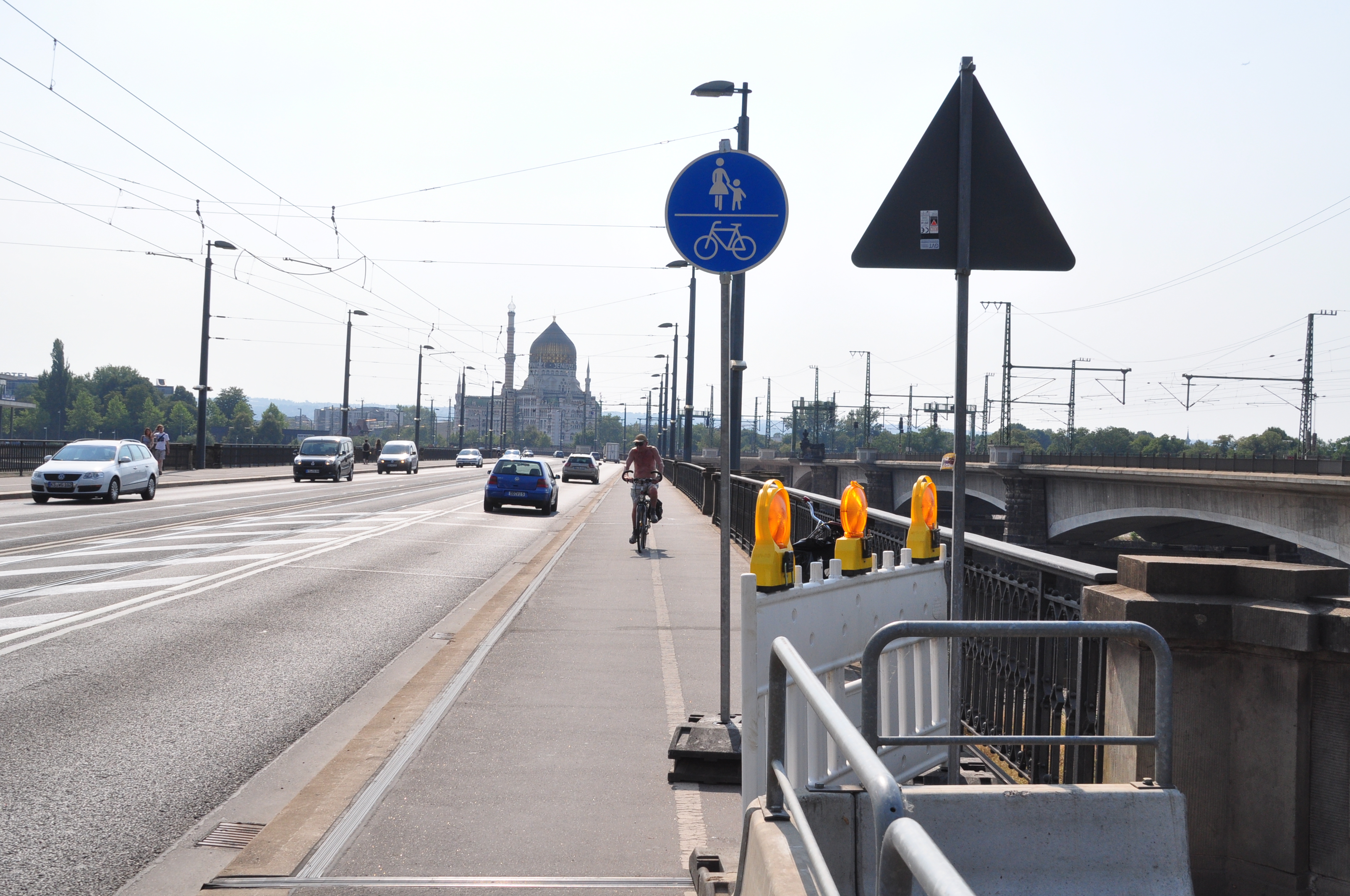 Schilderchaos Marienbrücke (c) ADFC