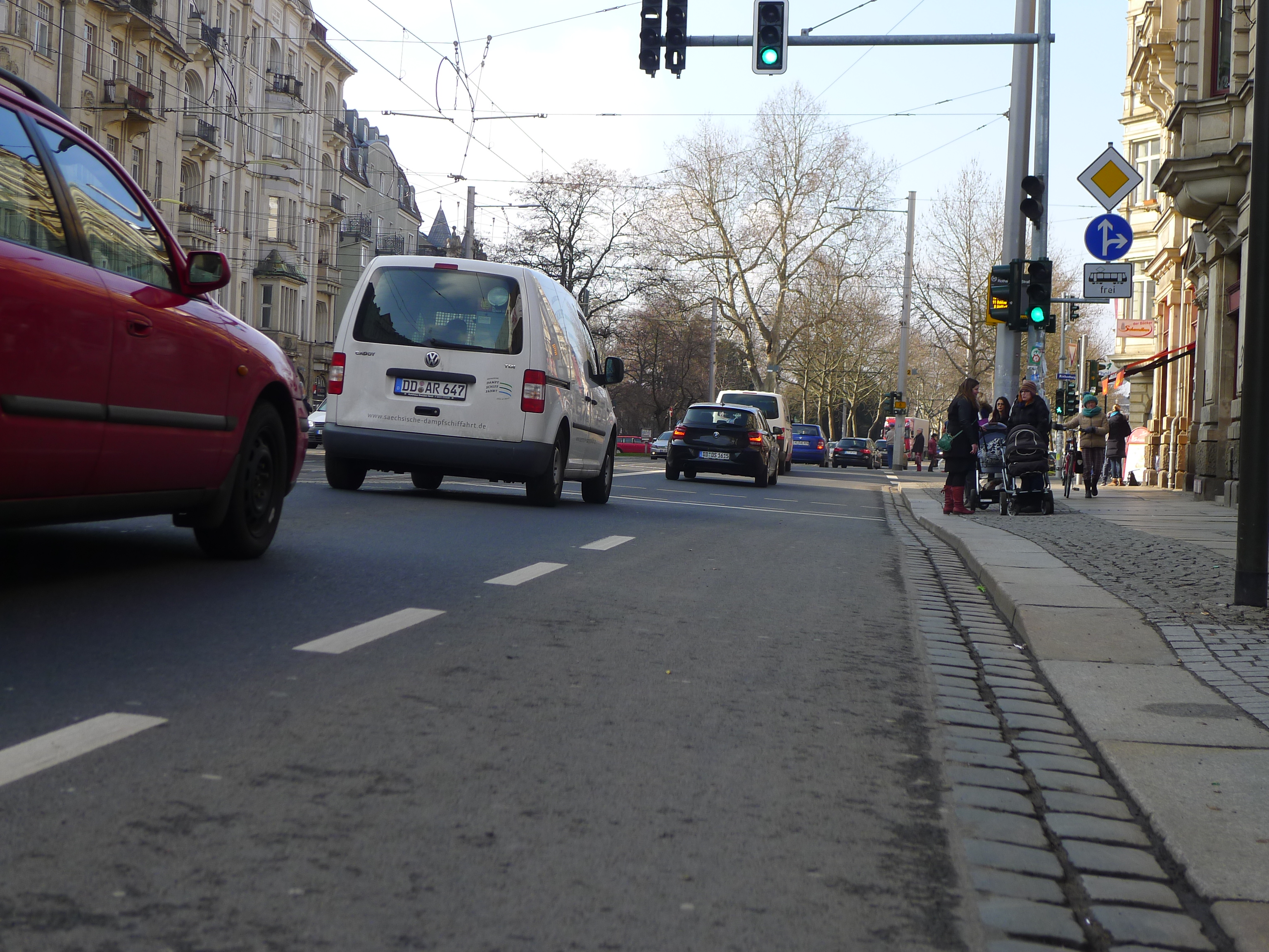Radspur vor Kreuzung Rothenburger (c) ADFC